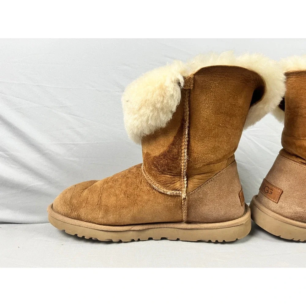 UGG Bailey Short Side Zip Chestnut Suede Sheepskin Boots 1112480 Womens 10